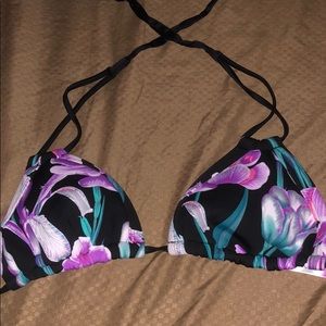 Body glove bikini top